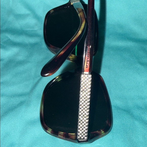 Tiffany & Co. Sunglasses Full Inclusion - Picture 7 of 8
